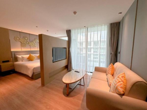 Stylish apartment by the sea Mercury S6502 by IBG Property